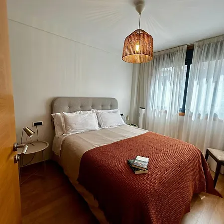 Atico A Con Terraza, Plaza America Apartment